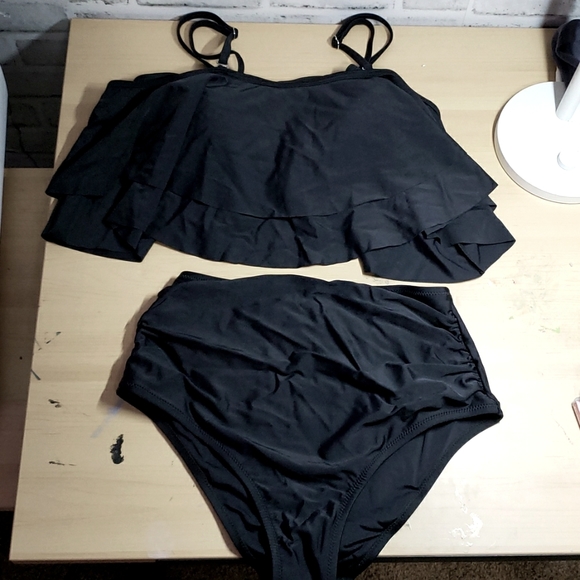 NWOT 2 Piece Black Swimsuit - Picture 4 of 4